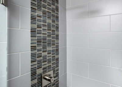 Guest Bathroom tile and square showerhead